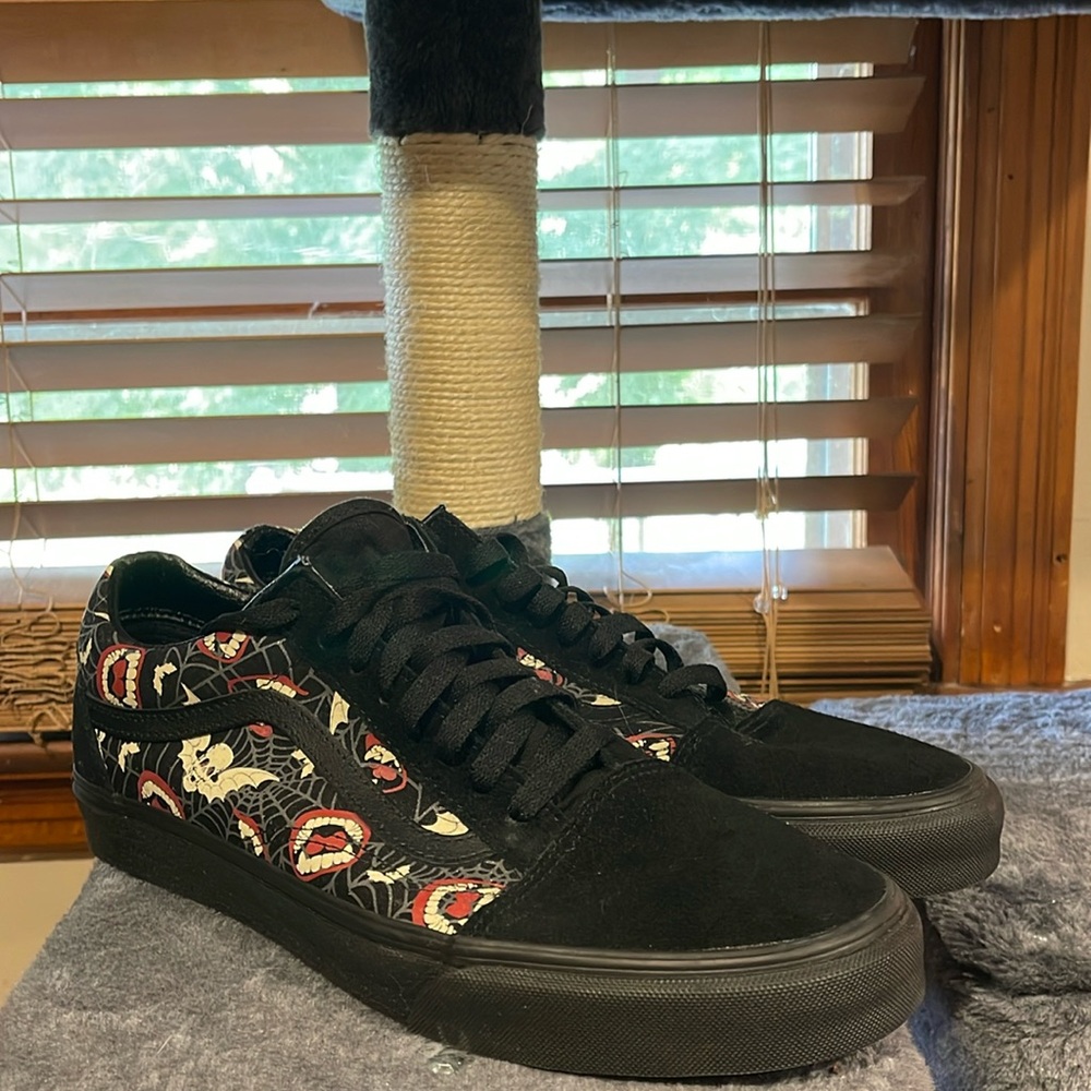 Vans-never worn, spooky pattern, size 12